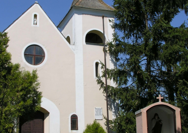 Stop point - Halaszi - Church of St. Martin