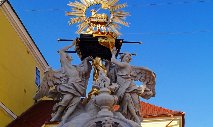 Látnivalók - Győr - Frigyláda szobor Látnivalók - Győr - Frigyláda szobor