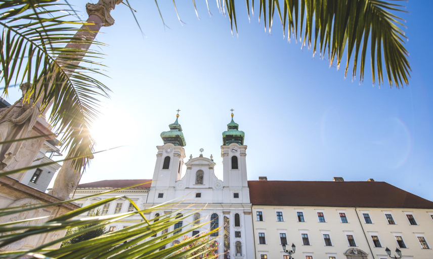 Látnivalók - Győr - Loyolai Szent Ignác (bencés) templom Látnivalók - Győr - Loyolai Szent Ignác (bencés) templom