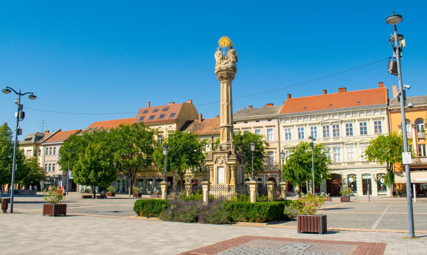 Megállópont - Fő tér, várostorony helye Megállópont - Fő tér, várostorony helye
